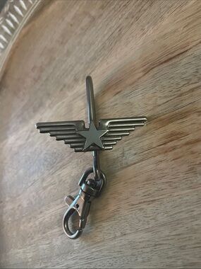 Star Wing Key Finder